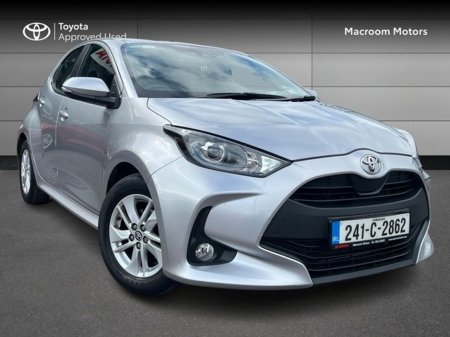 2024 Toyota Yaris - thumbnail 1