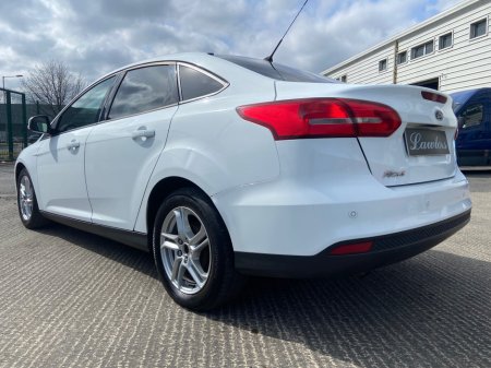 2016 Ford Focus - thumbnail 4