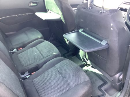 2010 Peugeot 5008 - thumbnail 8