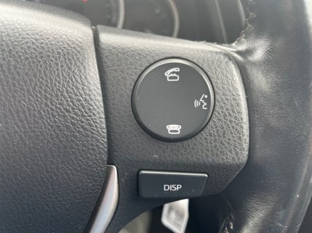 2013 Toyota Auris - thumbnail 17