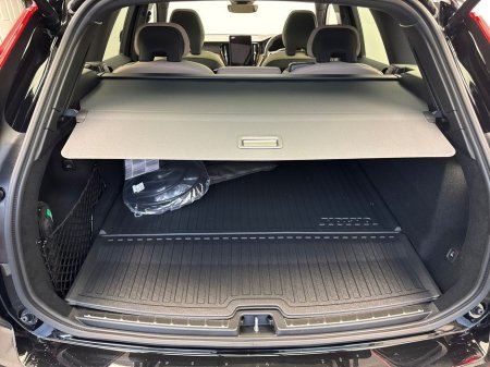 2026 Volvo XC60 - thumbnail 9