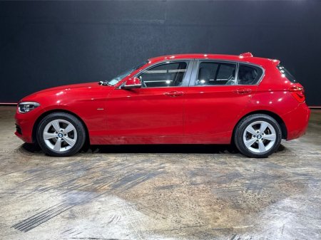 2017 BMW 1 Series 1.5 AUTOMATIC - BLACK CLOTH RED STITCHED UPHOLSTERY - A/C - CRUISE CONTROL €16,950