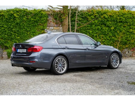 2017 BMW 3 Series - thumbnail 12