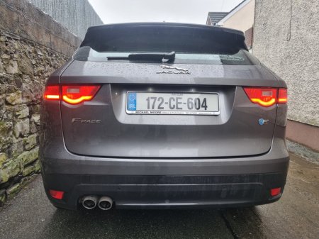 2017 Jaguar F-Pace RWD 2.0 D 163PS Prestige €10,999 thumbnail