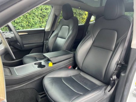 2023 Tesla Model Y - thumbnail 7