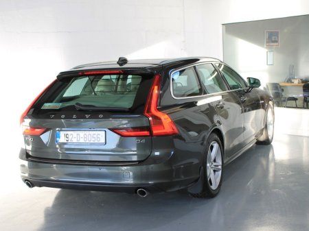 2019 Volvo V90 D4 MOM 5DR Auto €29,499 thumbnail