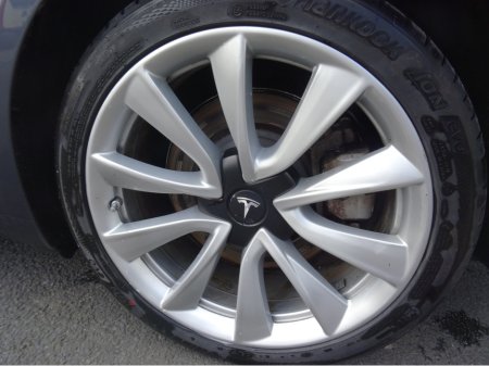 2020 Tesla Model 3 - thumbnail 11