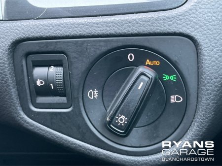 2017 Volkswagen Golf **DEPOSIT PAID** 1.2 TSI AUTO 5DR €15,500 thumbnail