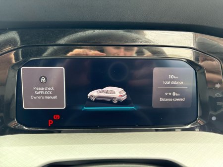 2026 Volkswagen Golf Edition 75 1.5 MHEV thumbnail