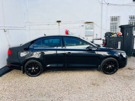 2014 Volkswagen Jetta - thumbnail 11