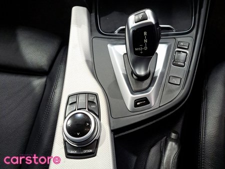 2017 BMW 3 Series - thumbnail 16