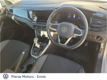 2025 Volkswagen Polo - view 2