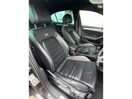 2019 Volkswagen Passat - thumbnail 15