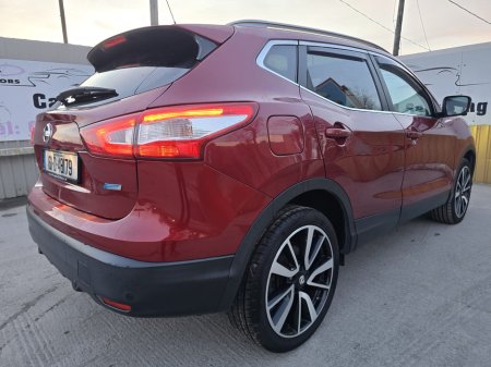 2016 Nissan Qashqai - thumbnail 8