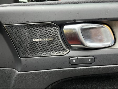 2020 Volvo XC40 €30950 2020 VOLVO XC40 RECHARGE PLUG-IN HYBRID T5 1.5 AUTOMATIC / CRUISE CONTROL / 360° PARKING CAMERA / ELECTRIC MEMORY & HEATED SEATS / HEATED STEERING WHEEL / PANORAMIC SUNROOF / HEATED REAR SEATS €30,950 thumbnail