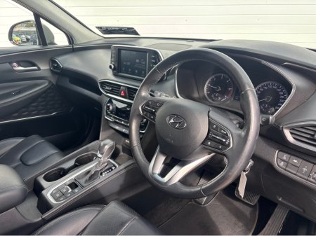 2018 Hyundai Santa Fe - thumbnail 16