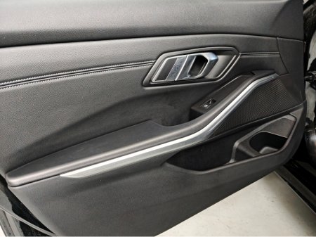 2020 BMW 3 Series 320D X-Drive M-SPORT TOURING 2.0 DIESEL AUTO €30,950 thumbnail