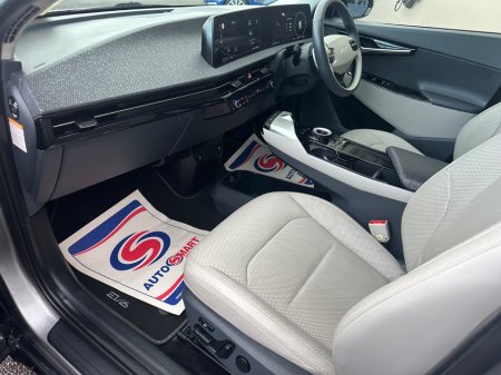 2022 Kia EV6 - thumbnail 11