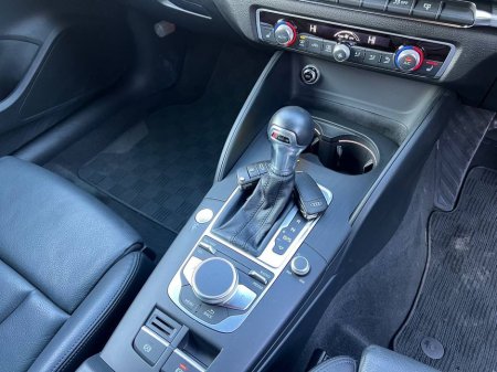 2017 Audi A3 SPORT 1.4 TFSI AUTO // DIAMOND CUT ALLOYS // LEATHER INTERIOR // APPLE CARPLAY/ANDROID AUTO €17,900 thumbnail