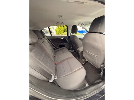2017 Fiat Tipo HB 1.4 95BHP LOUNGE 5DR €9,950 thumbnail