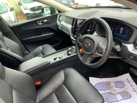 2021 Volvo XC60 - thumbnail 17