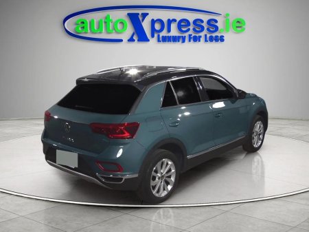 2023 Volkswagen T-Roc - thumbnail 3