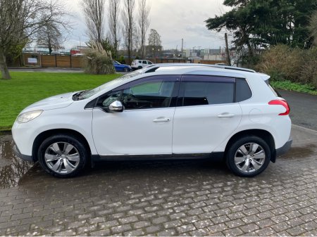 2015 Peugeot 2008 - thumbnail 8