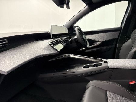 2026 Peugeot 5008 - thumbnail 2