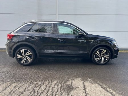 2025 Volkswagen T-Roc - thumbnail 2