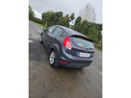 2014 Ford Fiesta - view 4