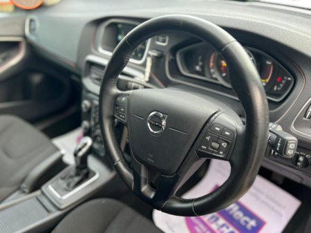 2016 Volvo V40 //STUNNING V40///AUTO//NEW NCT//IMMACULATE// €14,950 thumbnail