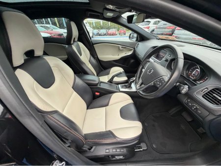 2018 Volvo V40 ** DEPOSIT TAKEN ** CROSS COUNTRY 4WD - 2.0L DIESEL - AUTO - 12M WARRANTY - CAR: 1733 €19,950 thumbnail