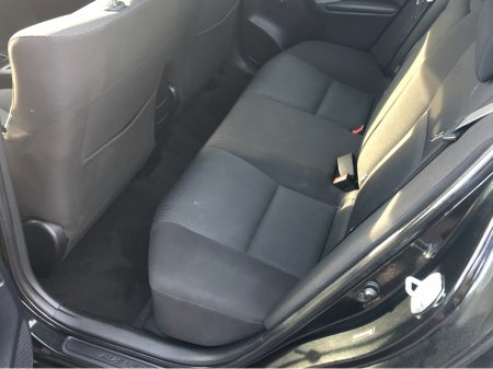 2011 Toyota Avensis - thumbnail 3