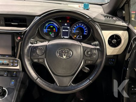 2016 Toyota Auris - thumbnail 13