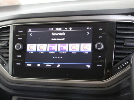 2021 Volkswagen T-Roc Design 2.0 TDI M6F 115HP 5DR €24,999 thumbnail