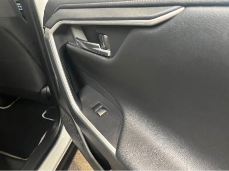 2022 Toyota Rav4 RAV4 HYBRID LUNA 4DR AUTO €34,499 thumbnail