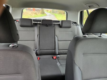 2016 Volkswagen Golf - thumbnail 10