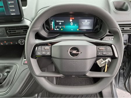 2026 Opel Combo KOMFORT  L1H1 1.5TD 100BHP  **LED HEADLIGTS** €21,098 thumbnail