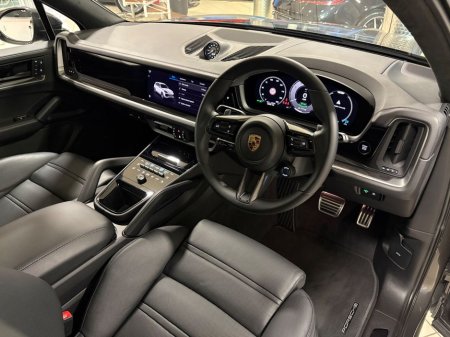 2024 Porsche Cayenne - thumbnail 30