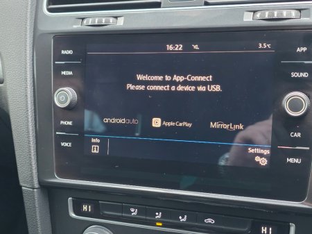 2018 Volkswagen Golf Comfortline 1.0tsi M6F 110HP 5 €15,950 thumbnail