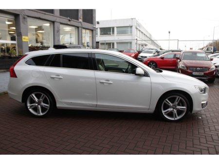 2017 Volvo V60 - view 3