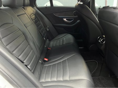 2016 Mercedes-Benz C Class €20950! 2016 MERCEDES-BENZ C220D AVANTGARDE AMG LINE 2.0 AUTOMATIC / CRUISE CONTROL / REVERSE CAMERA / ELECTRIC MEMORY & HEATED SEATS / PADDLE SHIFTERS / AMBIENT LIGHTS AND MORE €20,950 thumbnail