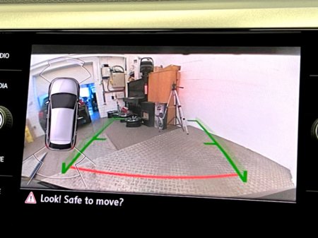 2018 Volkswagen Polo 1.0TSI Automatic, Reversing camera €15,995