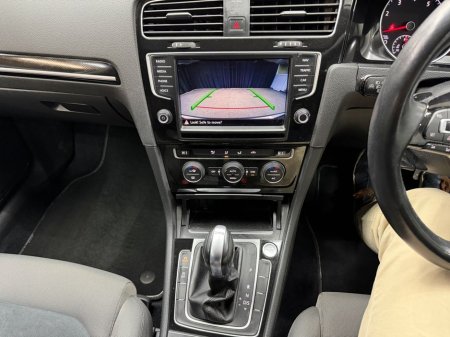 2017 Volkswagen Golf - thumbnail 23