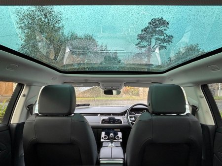 2022 Land Rover Range Rover Evoque - view 3