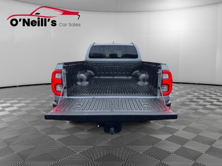 2024 Toyota Hilux *NO VAT* 2.8 INVINCIBLE AUTO #319 €51,999 thumbnail