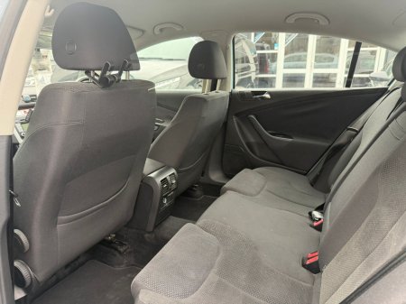 2007 Volkswagen Passat - thumbnail 15