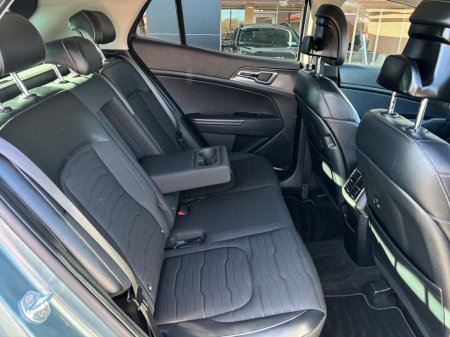2023 Kia Sportage - thumbnail 4