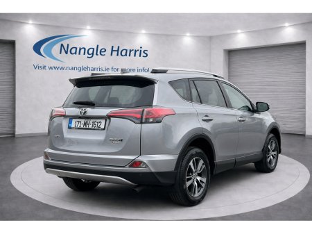 2017 Toyota Rav4 - photo 5