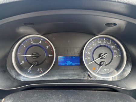 2016 Toyota Hilux - thumbnail 13